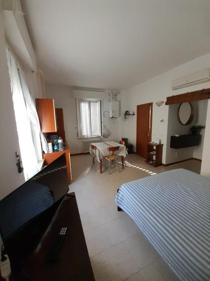 Apartamento Breve Ristoro Parma Exterior foto